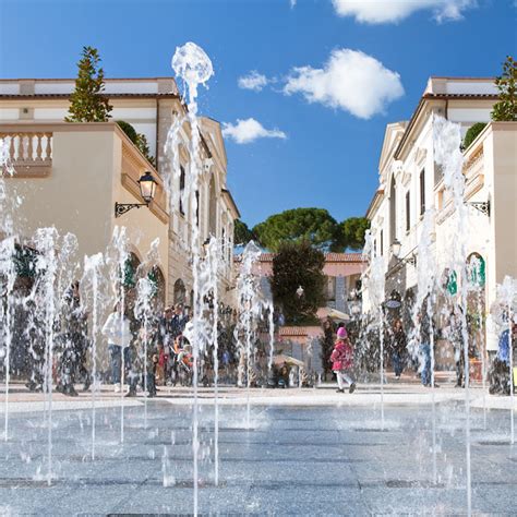 versace la reggia outlet|la reggia designer outlet.